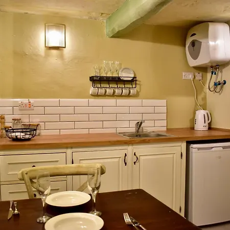 Arcanum 1 Very Close To Seafront Bus Station And Ferry To Valletta * Senglea