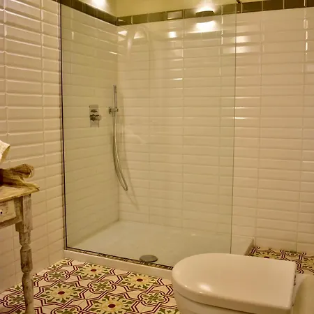 Apartment Arcanum 1 Very Close To Seafront Bus Station And Ferry To Valletta *