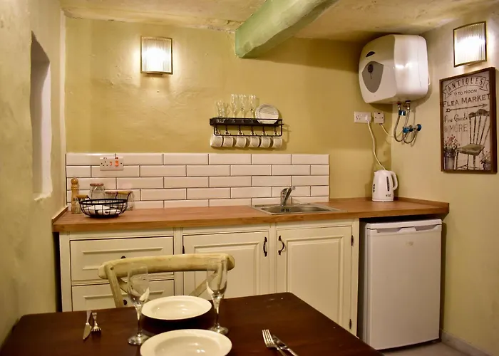 Arcanum 1 Very Close To Seafront Bus Station And Ferry To Valletta * Senglea