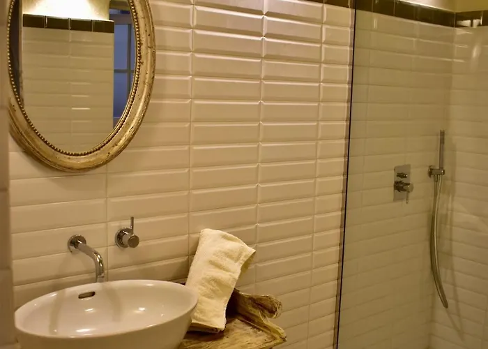 Arcanum 1 Very Close To Seafront Bus Station And Ferry To Valletta * Senglea