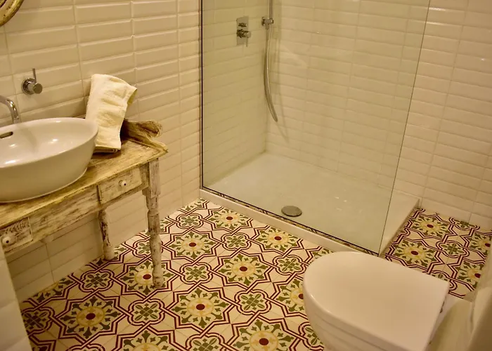 Arcanum 1 Very Close To Seafront Bus Station And Ferry To Valletta * Senglea